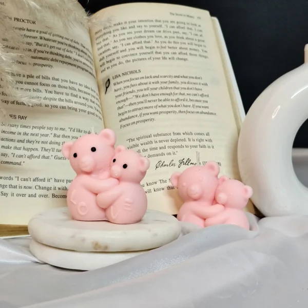Small teddy bear candle