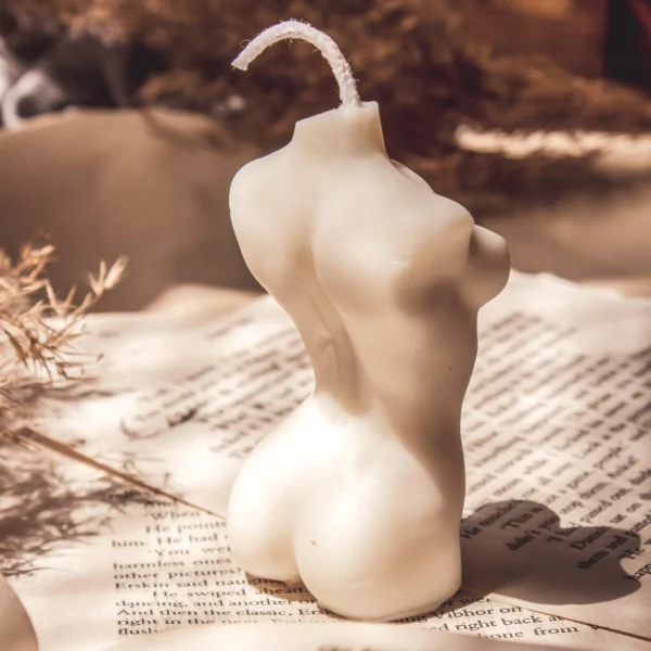 Celestial Curves - Image 2